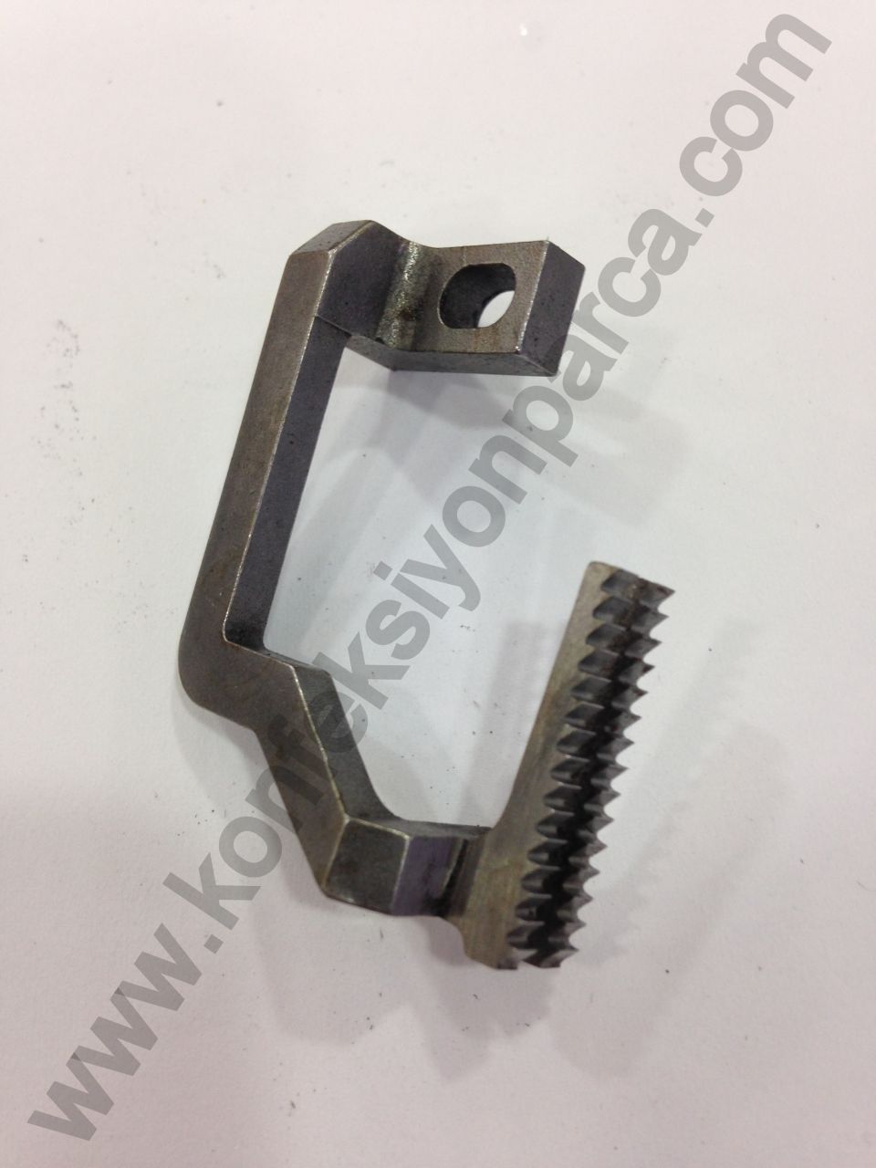 146748-001  Brother 511 Overlok 3 İplik Ön Dişli