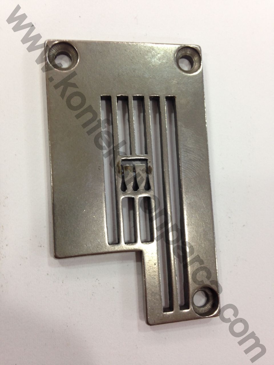 3118025 Yamato Soldan Bıçaklı 3 İğne 5.6Mm Plaka