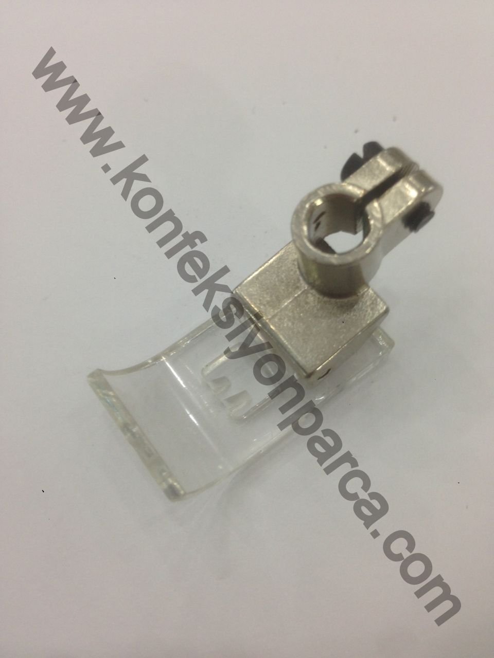 528P-356 Ayak Plastik Şeffaf 5.6 Mm