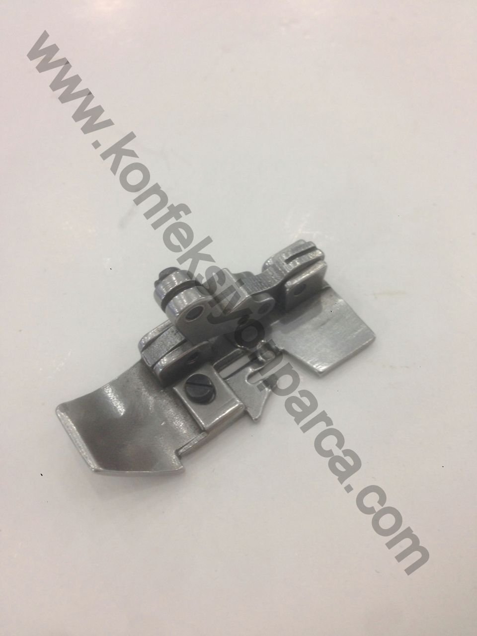 P955 Siruba Overlok 5 İplik Kot Ayak