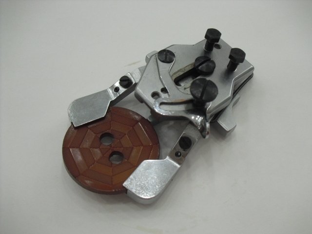 Kbr-108 916 Düğme Büyük Çene
