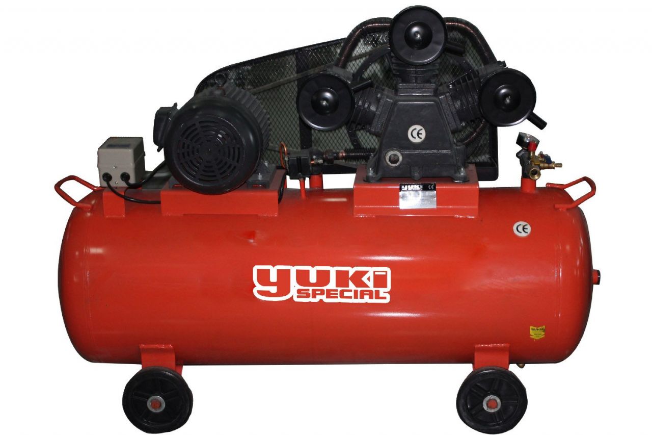 Yuki 300 Lt Kompresör