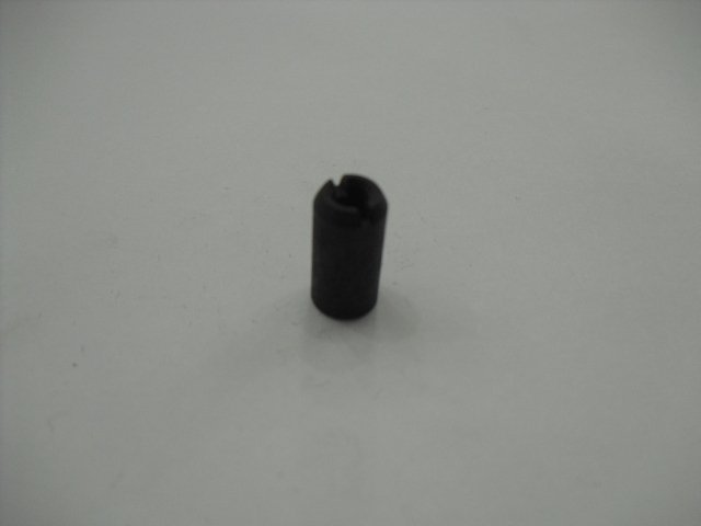 4C1-150 Eastman Kapak Tutucu Vida