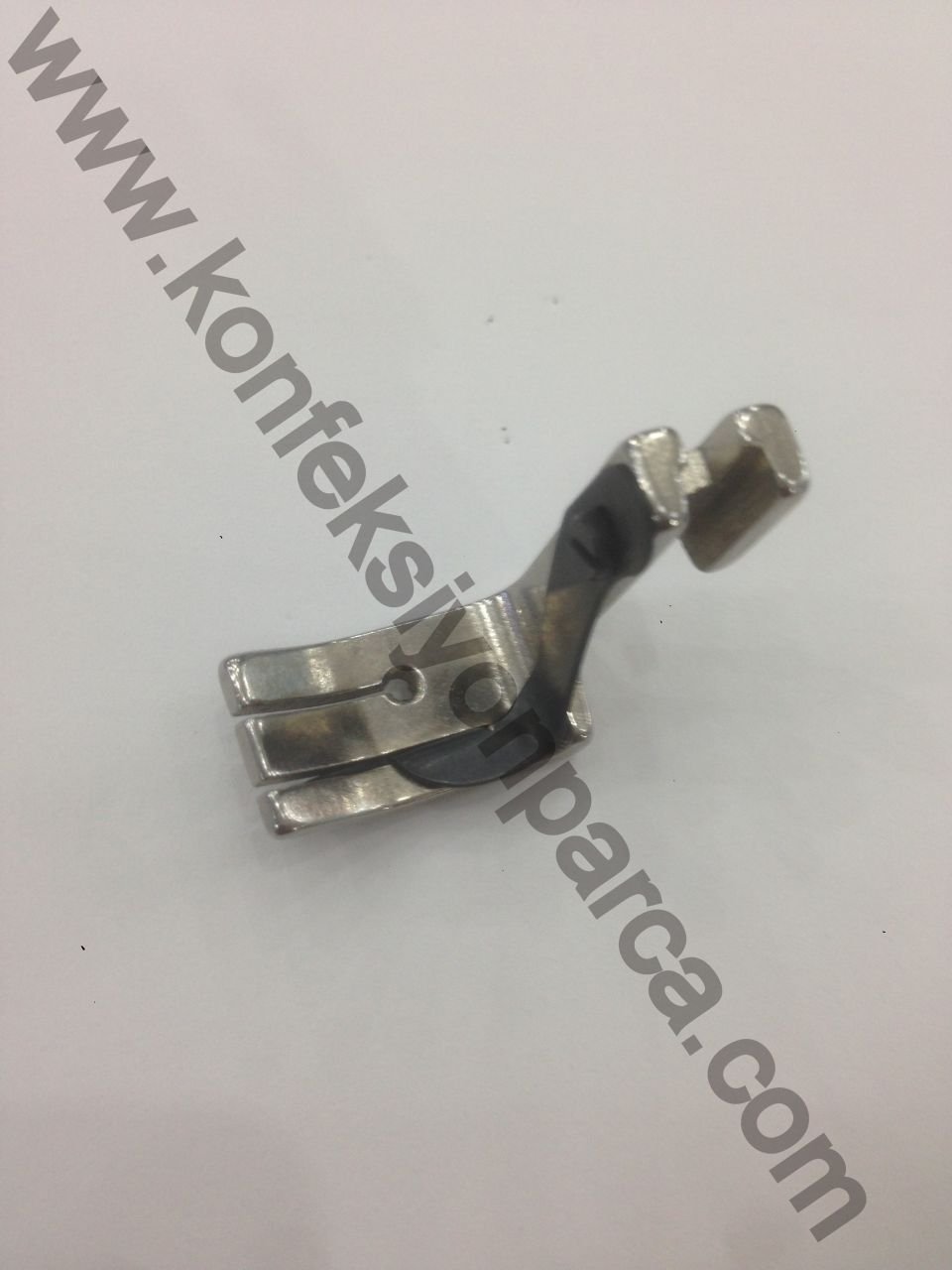 36465 Düz  Makine Yapraklı Çima Ayağı 0.8Mm
