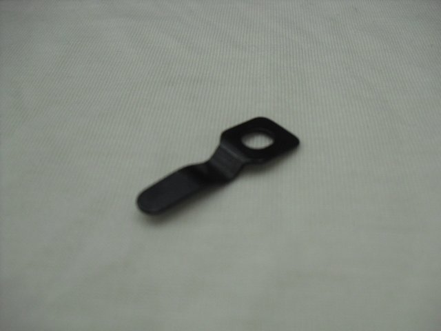 210044 M 700 Kapak Tırnak